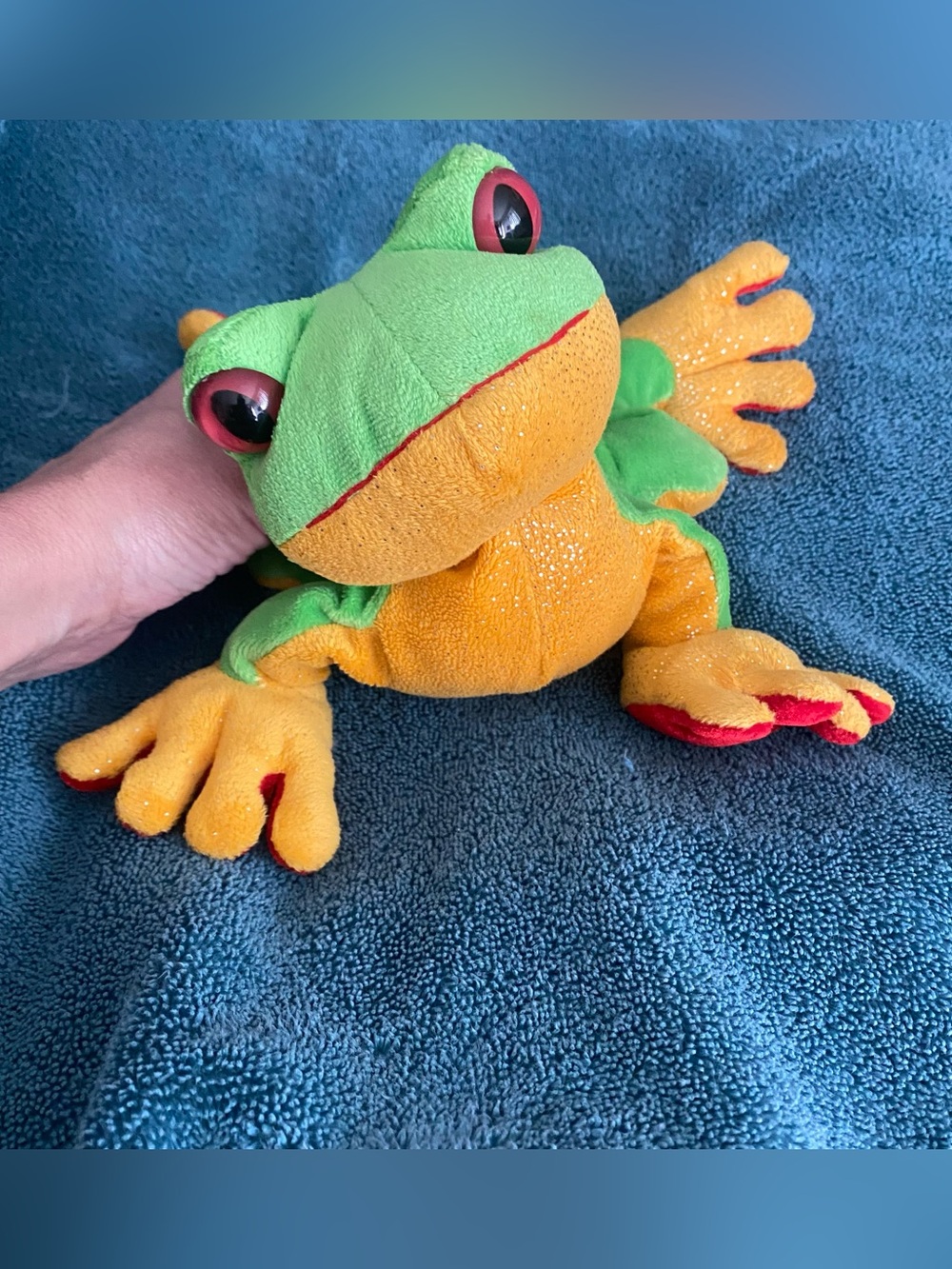 Webkinz Ganz Tree Frog Plush 8.5”H X 8.5”W Green & Yellow With Red Feet